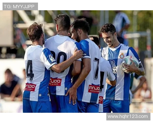 莱切斯特城主场迎战南安普敦争夺英超宝贵三分的激烈对决